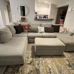 Broyhill Parkdale Dove Sectional & Ottoman Sofa Set