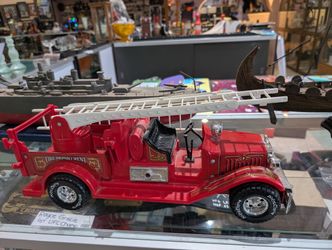 Vintage Nylint Classics Aerial Hook Ladder Fire Truck No 3010 Collectible