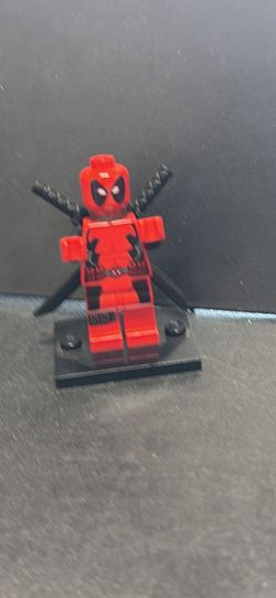 Lego Superheroes -Deadpool Minifigure
