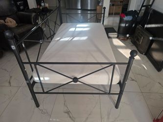 Cama