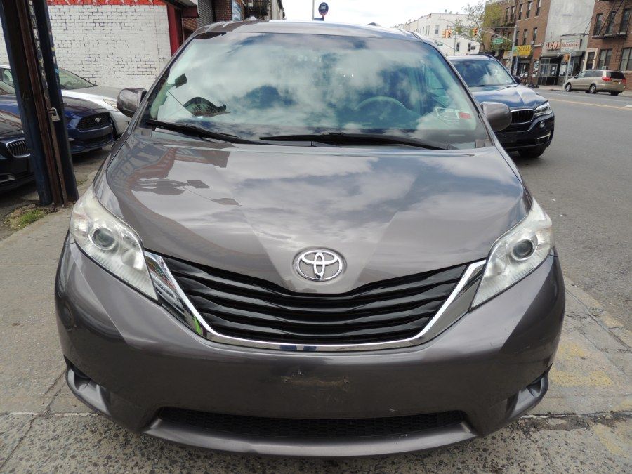 2014 Toyota Sienna