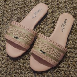 DIOR  WOMEN'S SLIDES ( EUR SIZE 38, USA SIZE 7 )