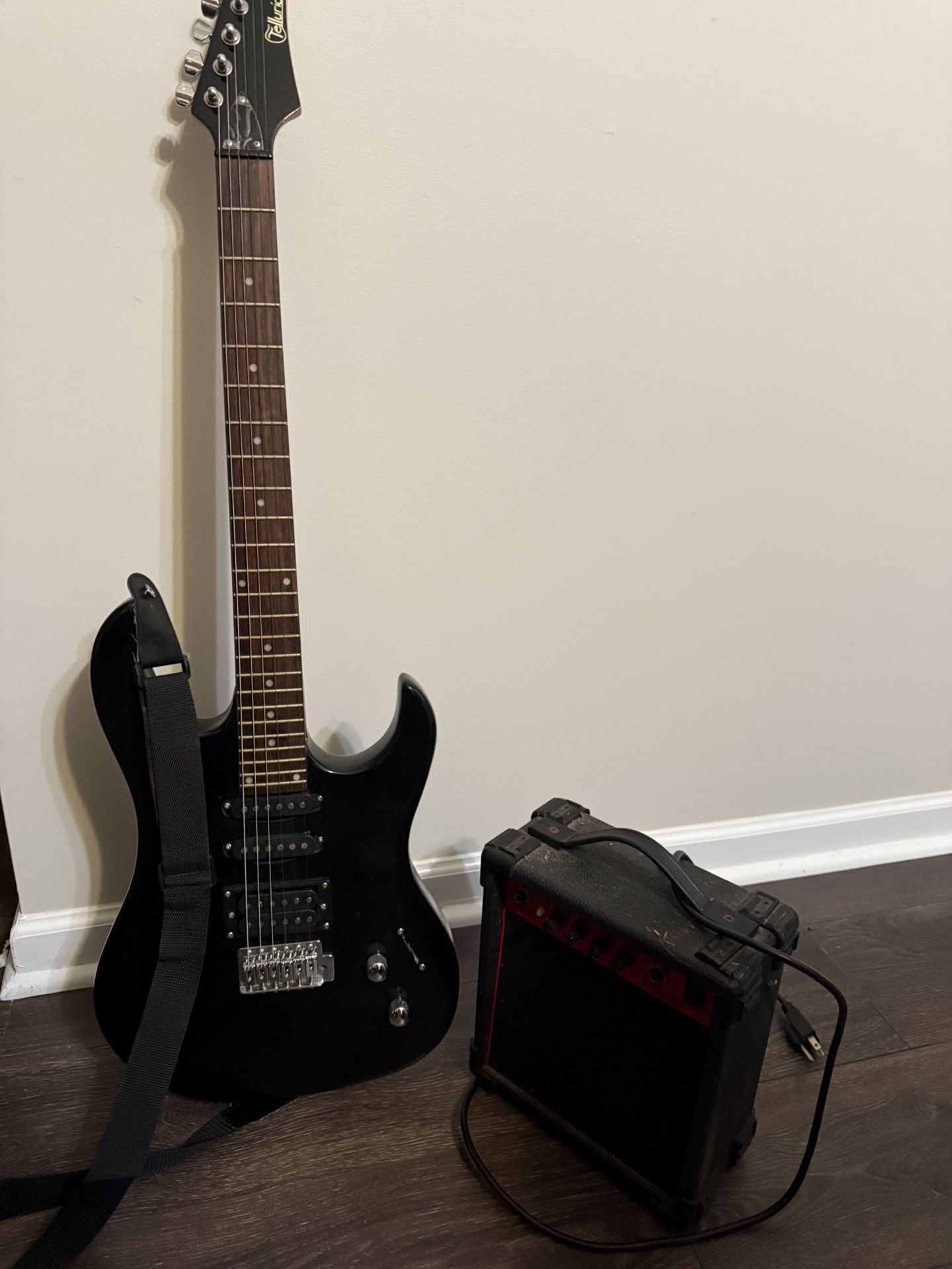 Telluride electric Guitar With Amp And Case