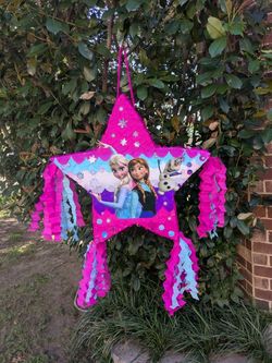 Disney Frozen Star-Shaped Piñata