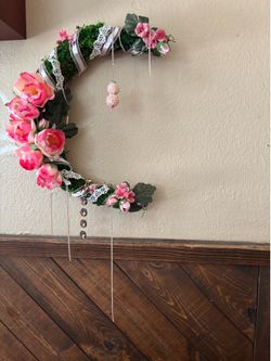 Pretty in Pink moon wreath