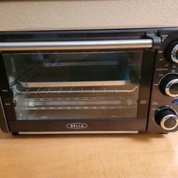 Bella - 4-Slice Toaster Oven - Black/silver