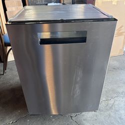 Beko Dishwasher. Good Condition. E1 Error Code. 