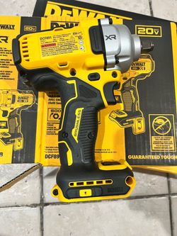 $220 Dewalt 1/2 Impact wrench