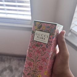 Gucci flora