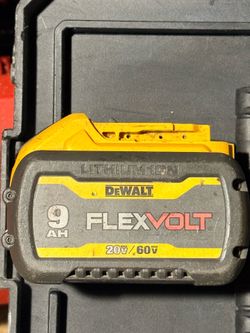 DeWalt 20V-60V MAX FLEXVOLT DCB609 9 Ah Lithium-Ion Battery 1 pc