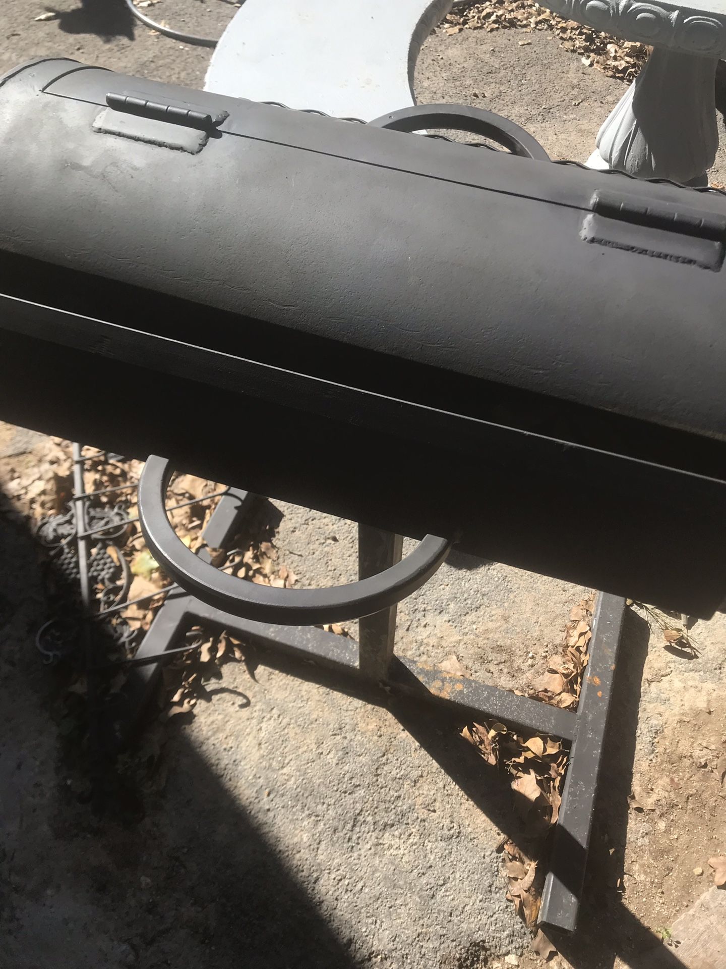 Barbecue pit new never used 250$