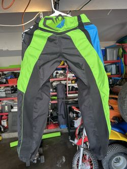 Fly Racing  F-16 Lime Green  Size 27
