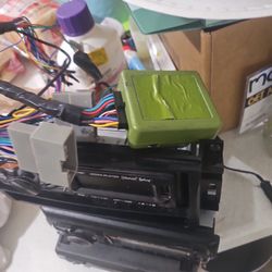 Chrysler and dodge the radio hook up