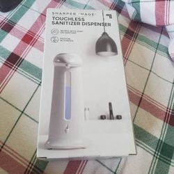 Touchless sanitizer dispenser
