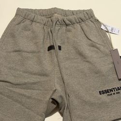 Short essentials grey