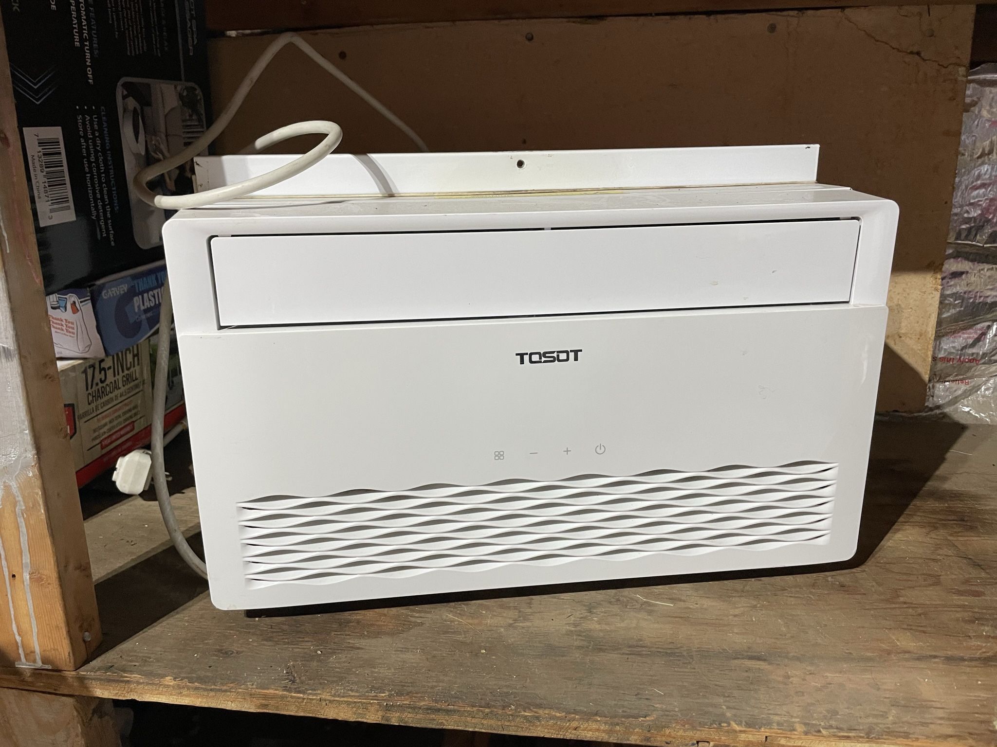 Tosot 8,000 BPU Air Conditioner