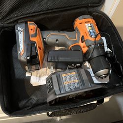 Ridgid 18V Drill & Impact Driver Kit (2 Batteries + Charg