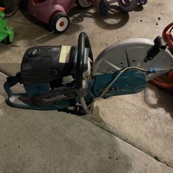 Makita Concrete Saw