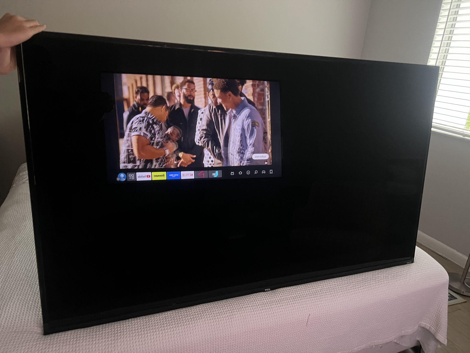 TCL Smart TV 65”