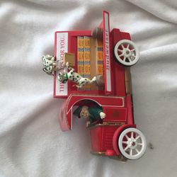 RARE Enesco Budweiser Beer Express Truck  Mechanical Action Music Box  w/Dogs