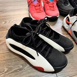 James Harden Vol. 8 Pioneer Size 10