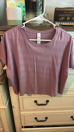 Lululemon Tshirt