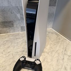 PS5 W/ Cat wireless remote + all cords (including HDMI)