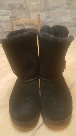 Boots size 8 leather uppers