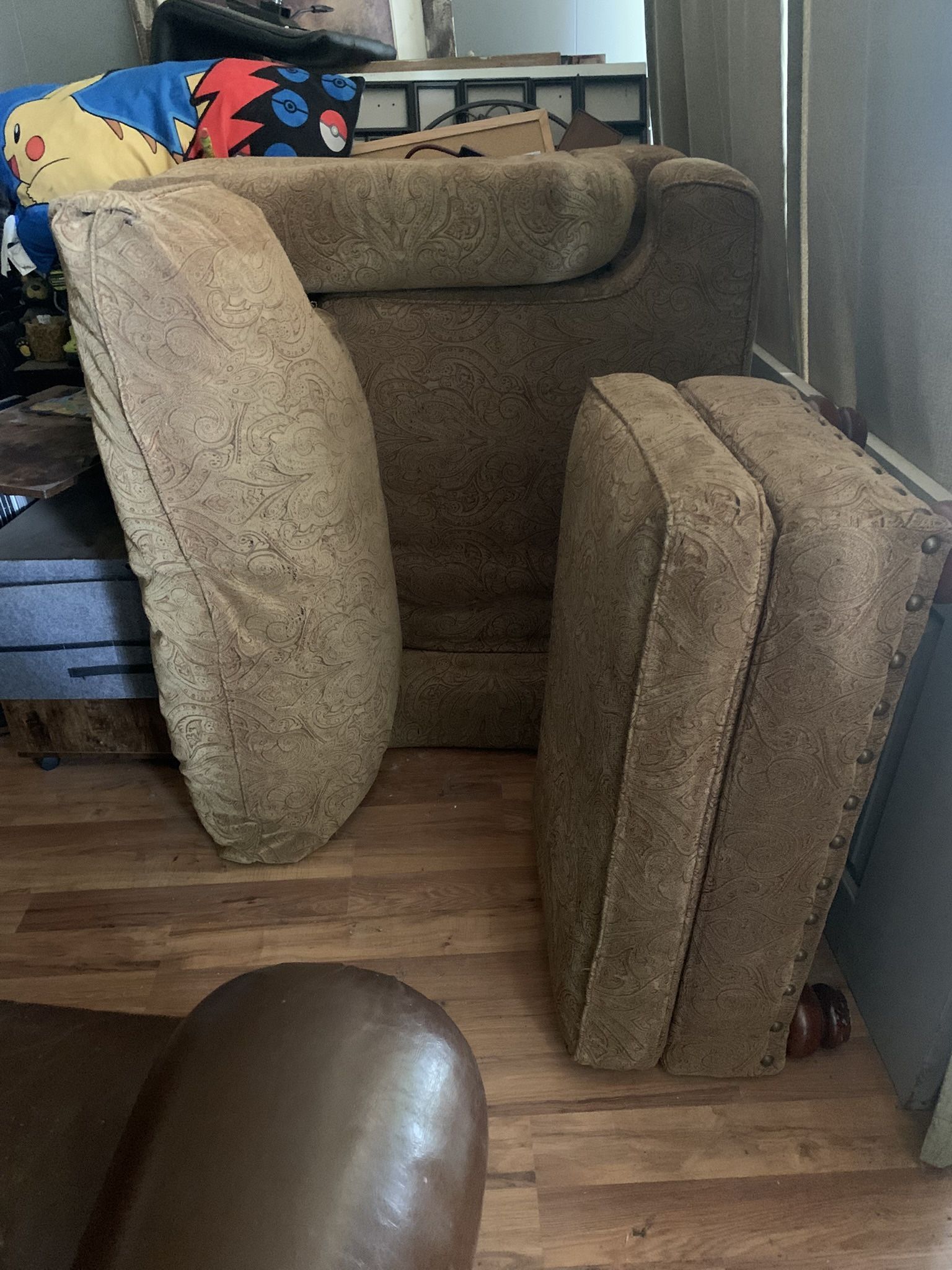 $25 Large Over Size Chair W/ Ottoman