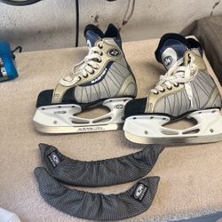 Kids Hockey Skates Size 4.5EE
