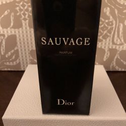 DIOR  -  Men’s Sauvage Parfum