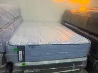FULL SIZE SEALY POSTUREPEDIC (FIRM) MATTRESS
