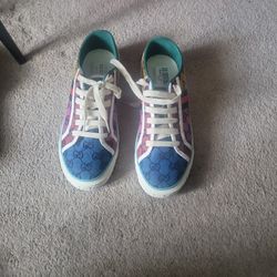 GUCCI TENNIS SHOES