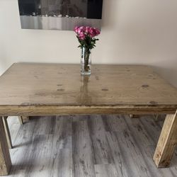 Dining table and 4 chairs