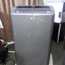 LG Potable Air Conditioner  A/C  Blows  Cold LP1213GXR 12000 BTU