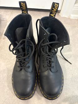 Facebook Marketplace Title: Dr. Martens Black Leather Boots – Women’s Size 6 / EU 37