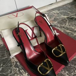 Brand New Designer Valentino Heel With Box