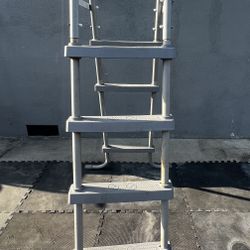 Pool Ladder