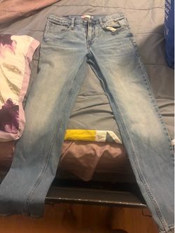 Jeans & Sweat Shirt
