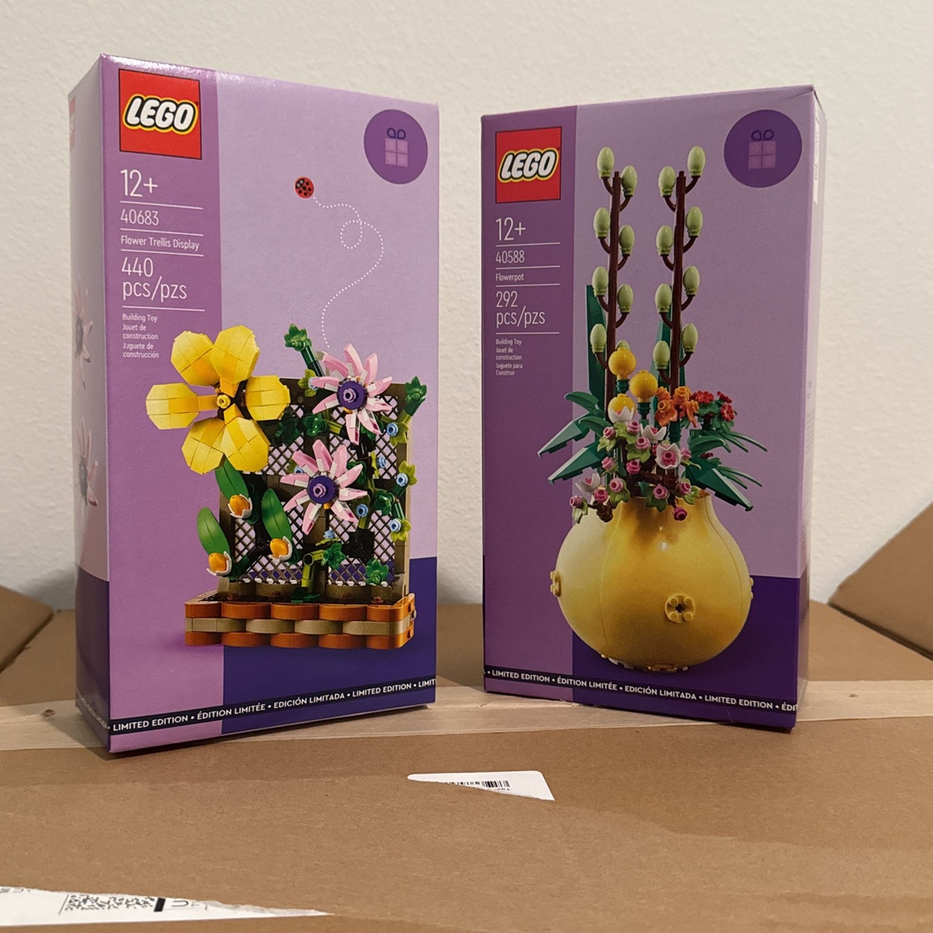 LEGO Flower Trellis Display And Flowerpot 40683 40588