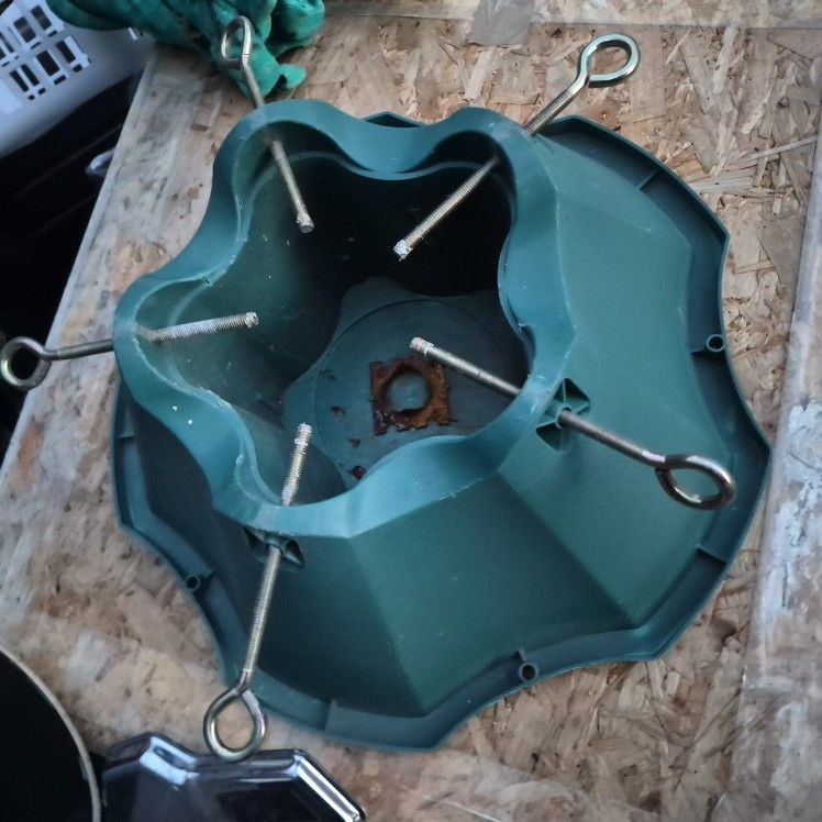 Real TREE. CHRISTMAS STANDS