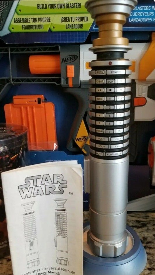 Star Wars Lucas Film 1997 Luke Skywalker Lightsaber TV Universal Remote Control
