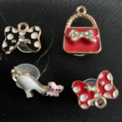 Croc Slipper Charms  (4)