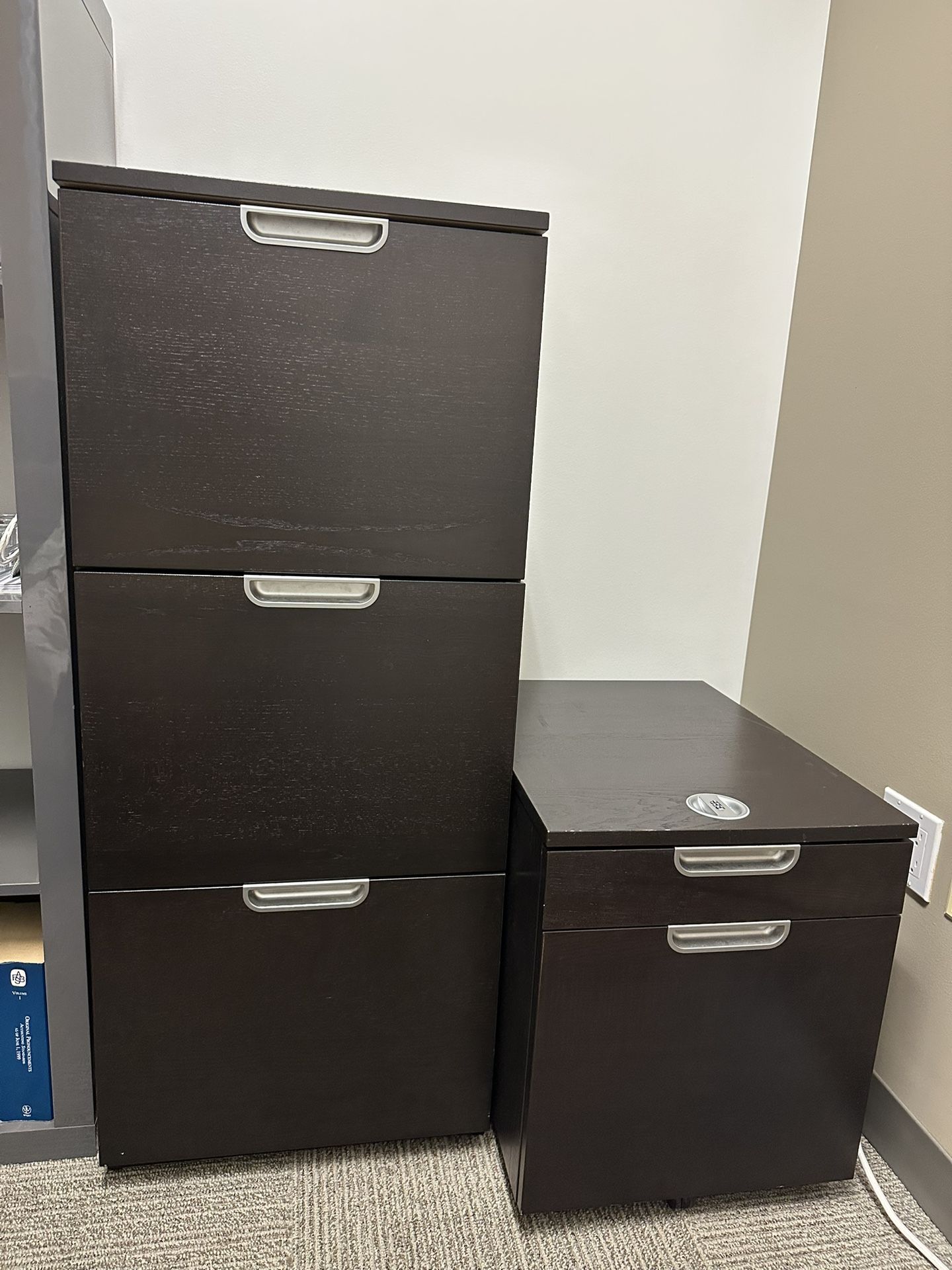 Filing Cabinets 