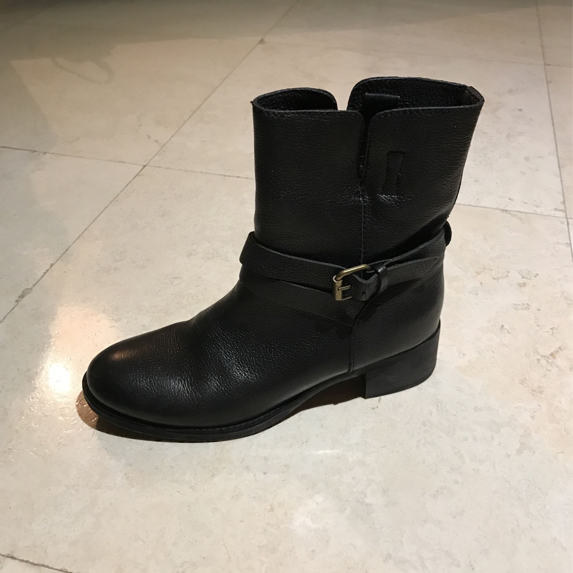 J Crew Women’s Black Leather Ankle Boots 6.5
