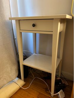 IKEA Nightstand / Side Table – White ( good condition)