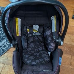 FREE Graco Snugride 35 Lite LX Car Seat