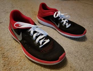 Nike running shoes size 7.5