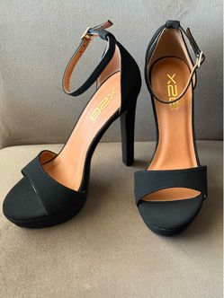 New Black Platform Ankle Strap Heels Size 7.5