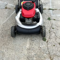 Lawnmower 